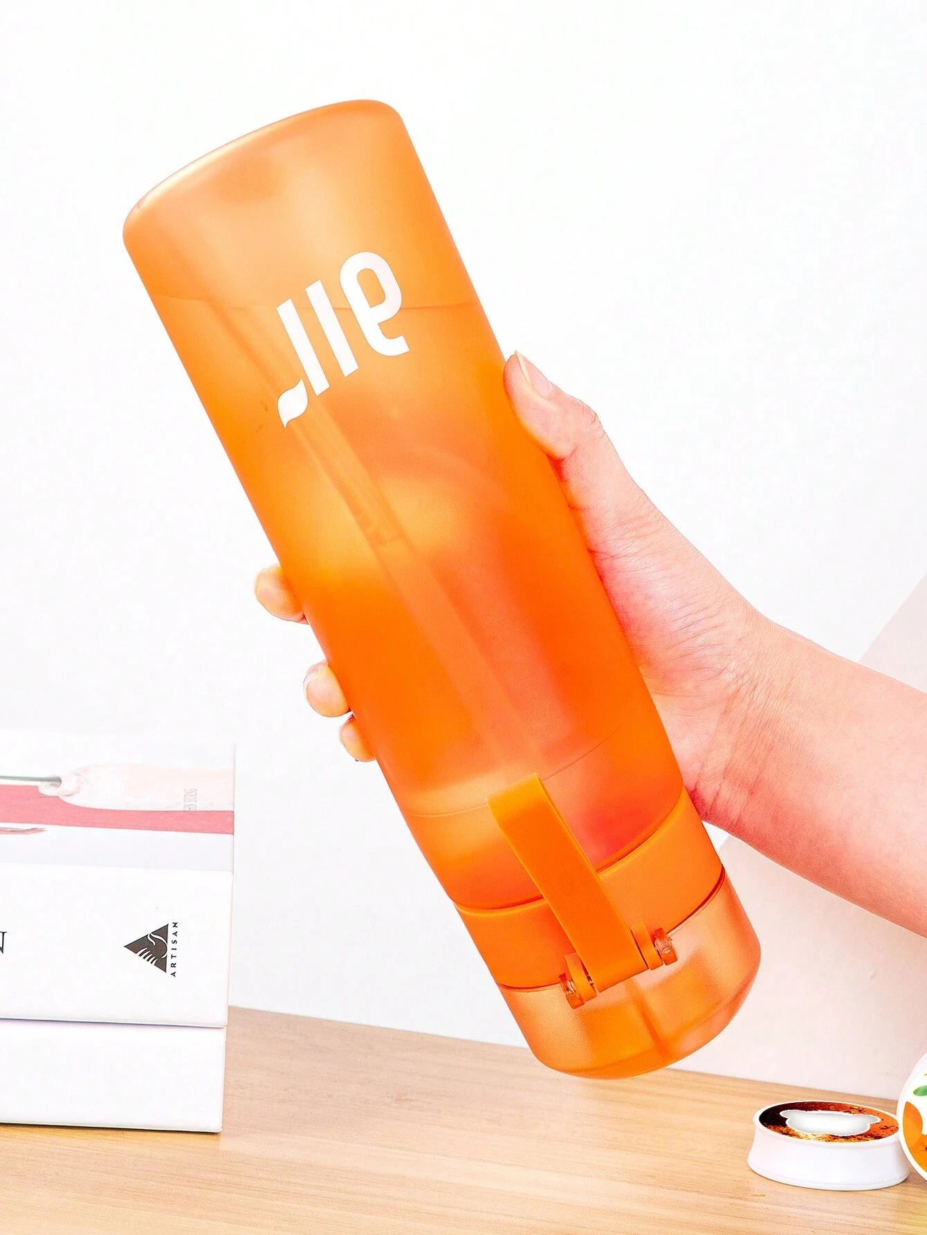 1Bouteille d’Eau Portable avec Capsules Saveur – Transparente, Anti-Fuite, avec Paille – Parfaite pour le Sport et l’Outdoor