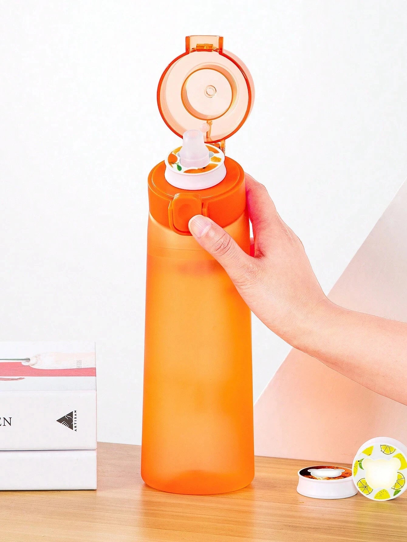 1Bouteille d’Eau Portable avec Capsules Saveur – Transparente, Anti-Fuite, avec Paille – Parfaite pour le Sport et l’Outdoor